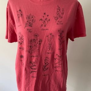 Fifth Sun coral medium sized tee